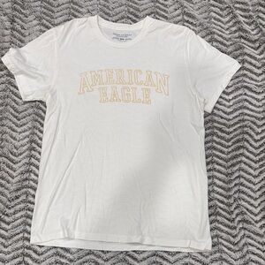 American Eagle Outfitters White Tee -size M